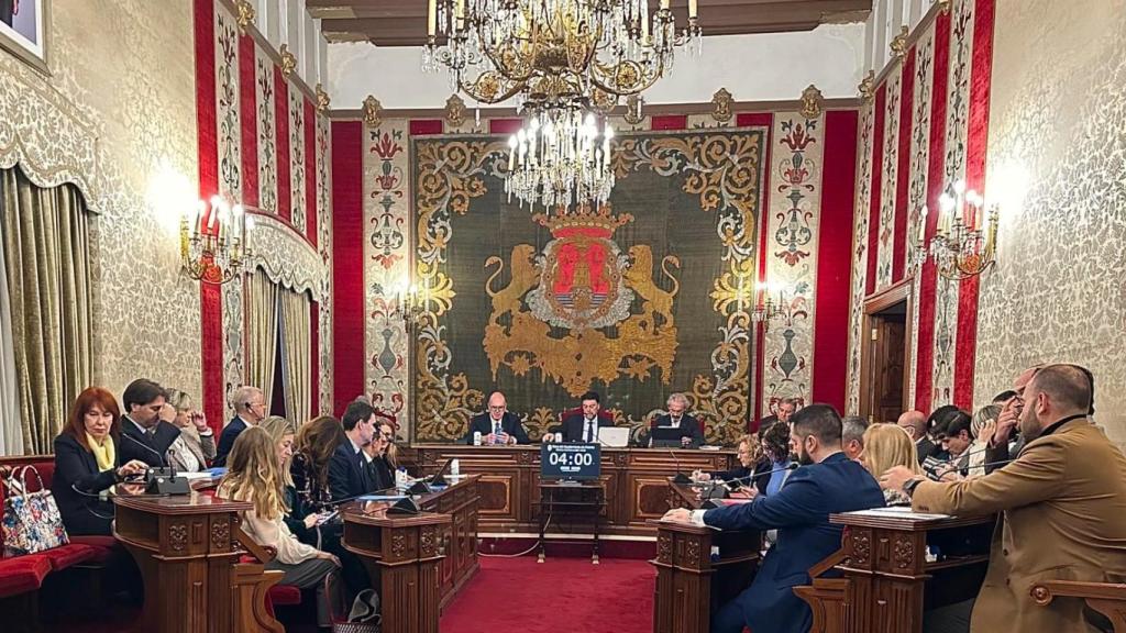 El Pleno de Alicante de marzo donde han aprobado las cuentas.