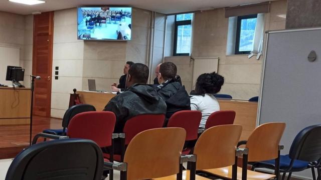 Juicio a a tres acusados por blanqueo de capitales procedentes del narcotráfico en Santiago.